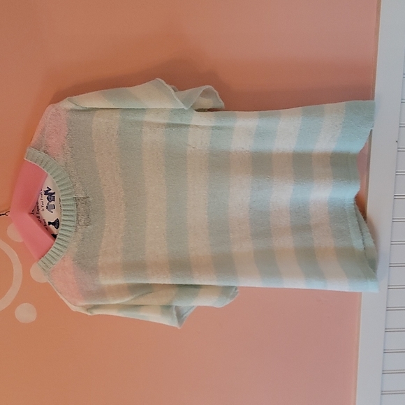 1 left! Rare wildfox white label heart sweater. In size Small - Picture 4 of 8
